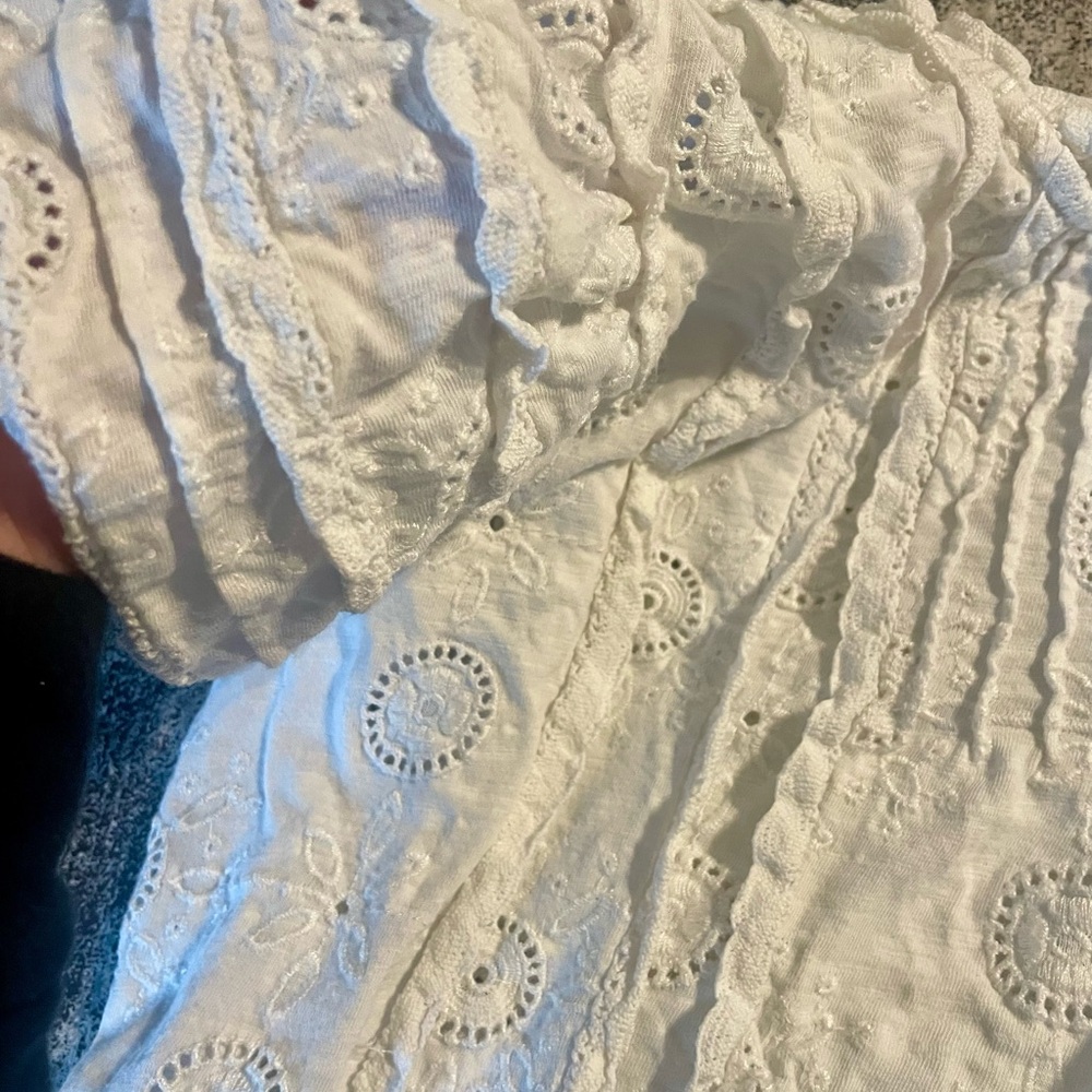 Anthropology Brand Boho White Eyelet Women's Top - Picture 2 of 5